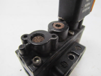 ARO A212SS120A Pneumatic solenoid valve 2 position body ported 1/4"NPTF 120VAC