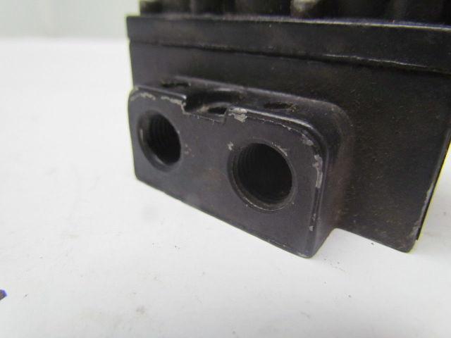 ARO A212SS120A Pneumatic solenoid valve 2 position body ported 1/4"NPTF 120VAC