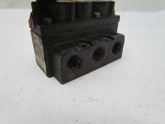 ARO A212SS120A Pneumatic solenoid valve 2 position body ported 1/4"NPTF 120VAC