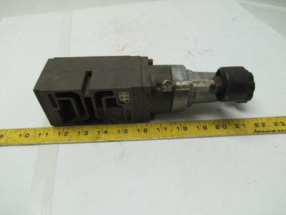 Numatics 554RS100J Pneumatic Sandwich pressure regulator w/gauge