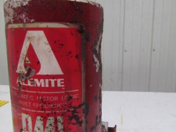 Alemite 9620 Oil evacuation system pneumatic pump 1"NPT inlet bad motor