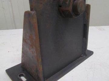 2-5/16" trailer ball mounted on 9-1/2"x 8" steel plate 5/16" thick