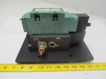 Numatics I24BA43BK/123BA400K Pneumatic solenoid air valve w/manifold 120VAC 06A