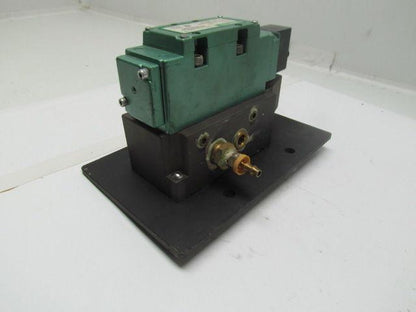 Numatics I24BA43BK/123BA400K Pneumatic solenoid air valve w/manifold 120VAC 06A
