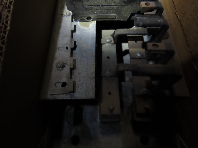 General electric Class CTL CD536629 Panelboard type NLAB Style 1 240Y/120VAC