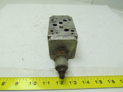 Sun Hydraulics DJY Cartridge Manifold ISO-X&Y Flows into or out of workports A&B