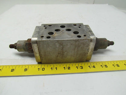 Sun Hydraulics DJY Cartridge Manifold ISO-X&Y Flows into or out of workports A&B