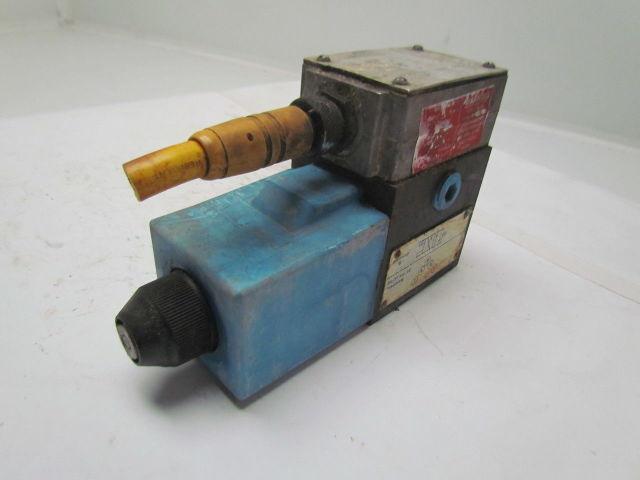 Vickers Eaton 02-126343 PA5DG4S4W 012A H 60 Directional Control Valve