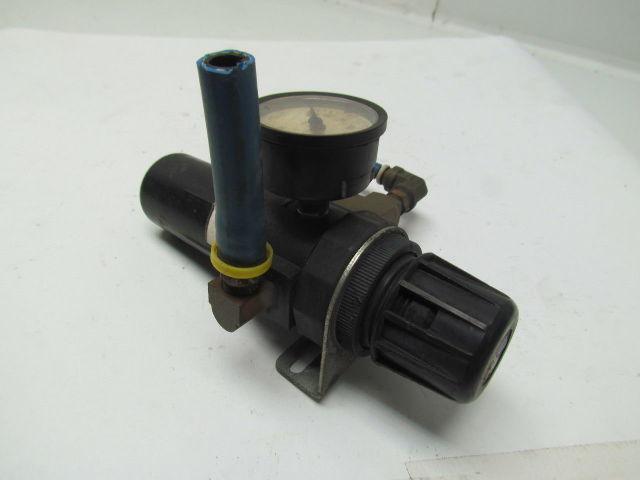 Watts D11-02DJC Fluid Air Pneumatic Regulator/Filter 300PSI Max. w/Gauge