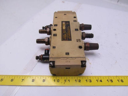 CA Norgren P71kA06 5-Port Air control valve 1/2" NPT ports