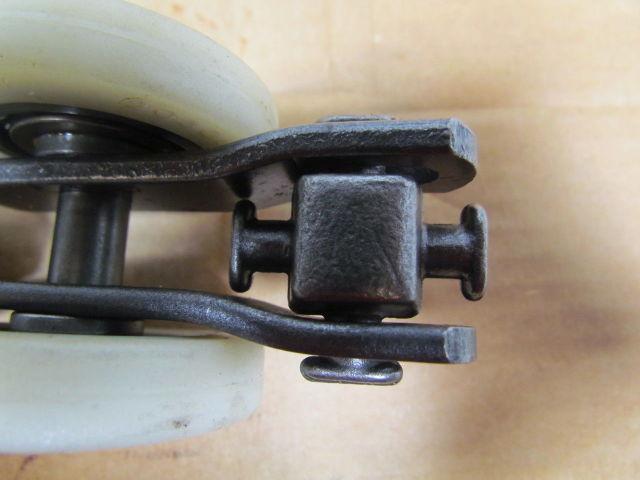 Unibilt 16' Nylon Wheel overhead conveyor chain w/3 links part# 21351 4" pitch