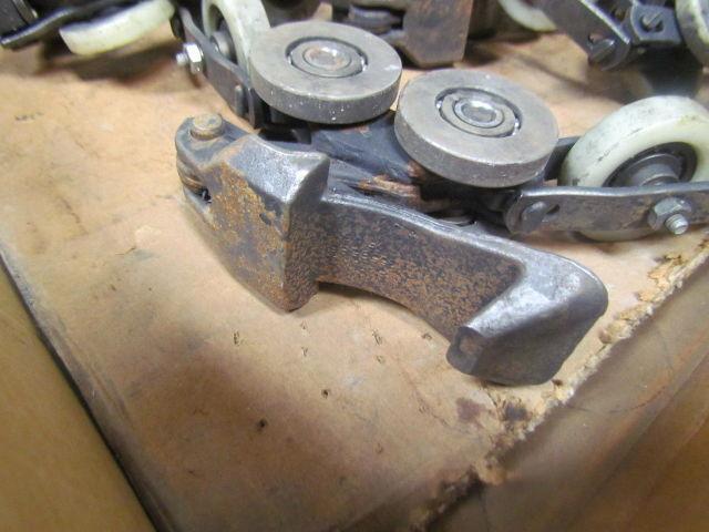 Unibilt 13' Nylon wheel overhead conveyor chain w/3 links part# 20049-1 4" pitch