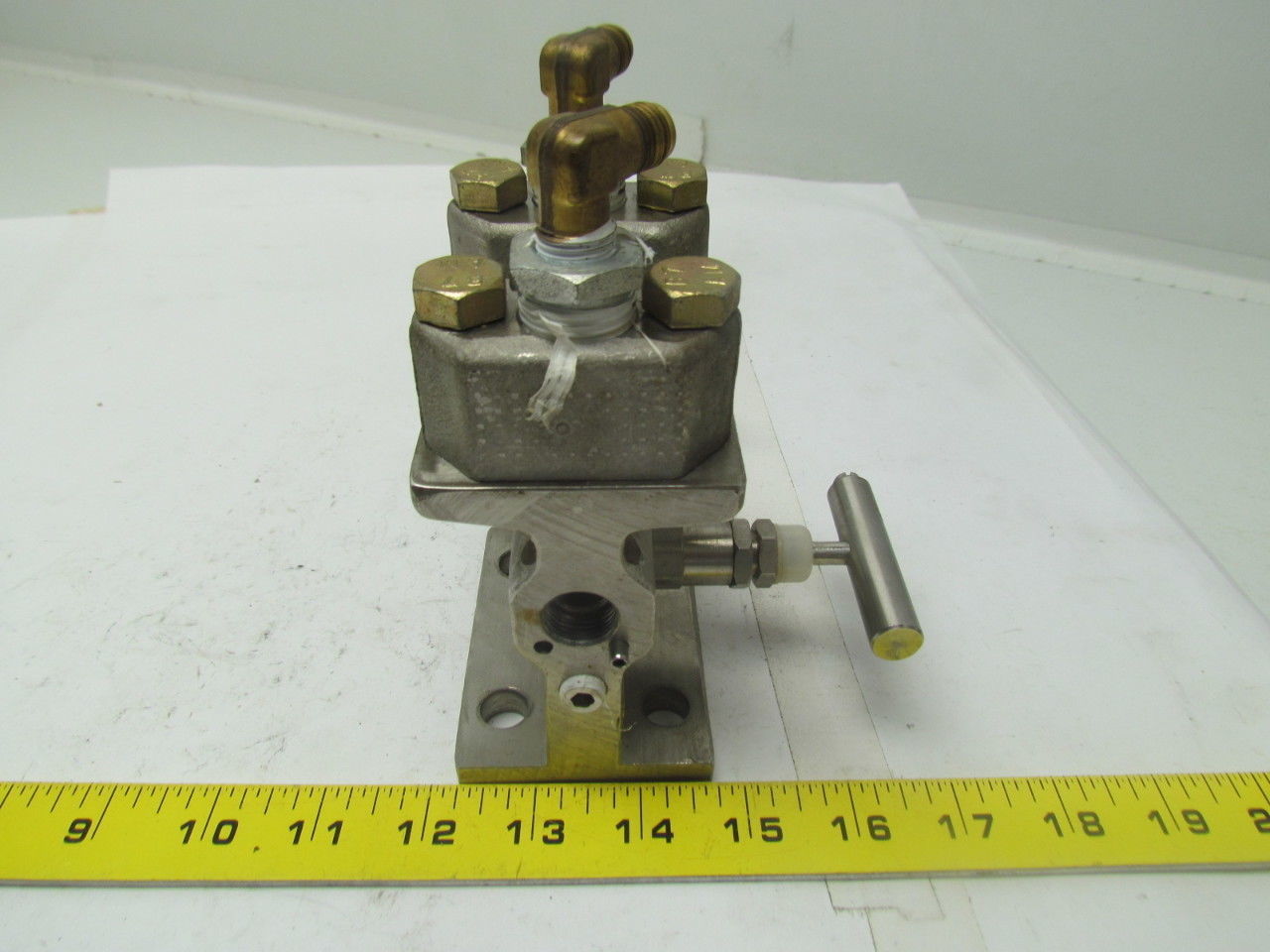Foxboro G0108ZE By-Pass Manifold stainless 316 6000PSI 200 F