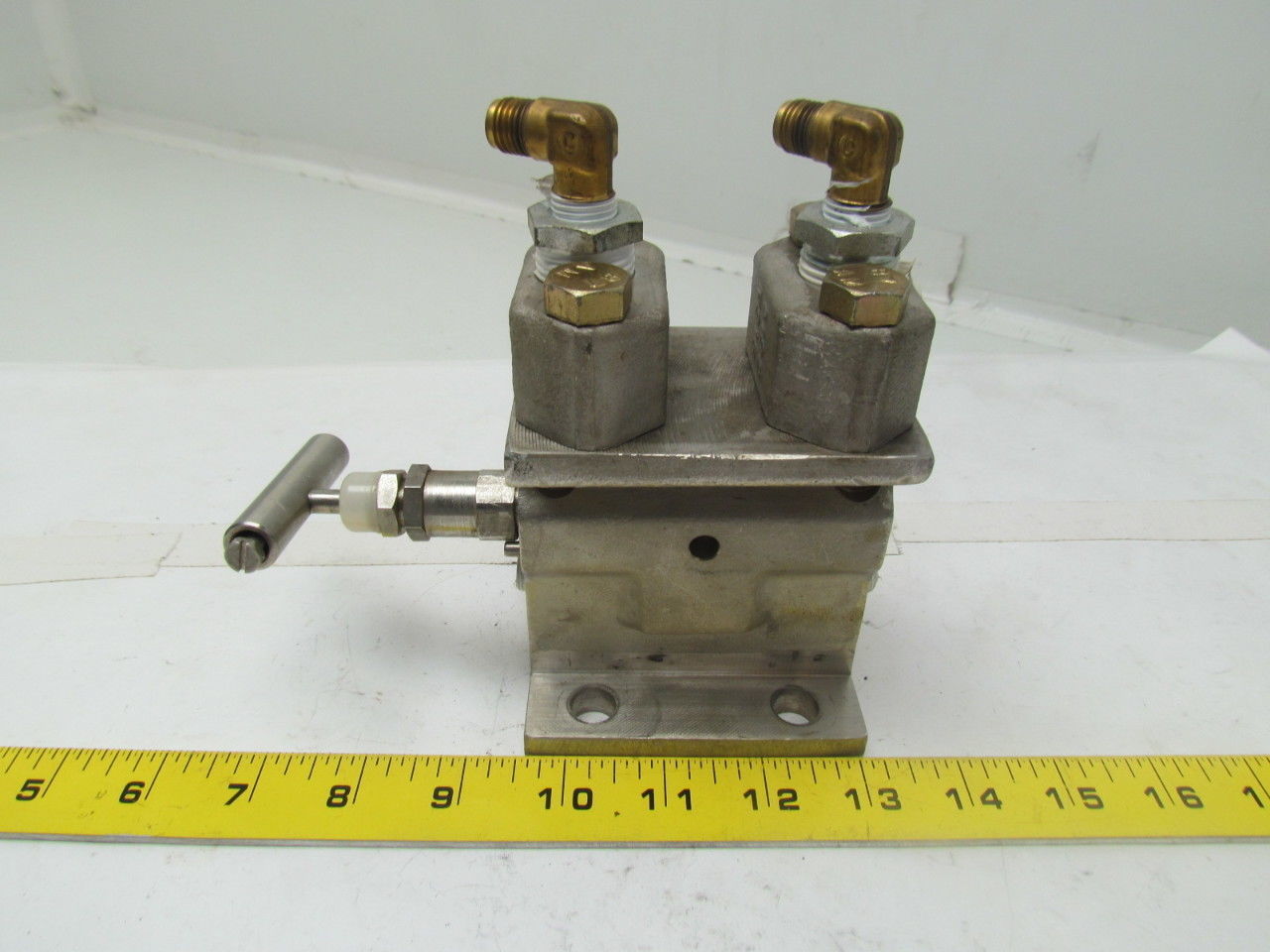 Foxboro G0108ZE By-Pass Manifold stainless 316 6000PSI 200 F