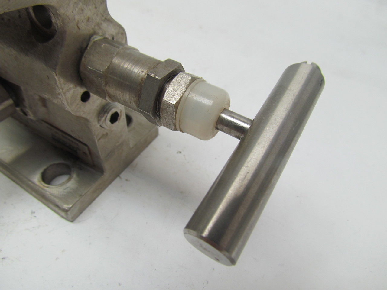 Foxboro G0108ZE By-Pass Manifold stainless 316 6000PSI 200 F