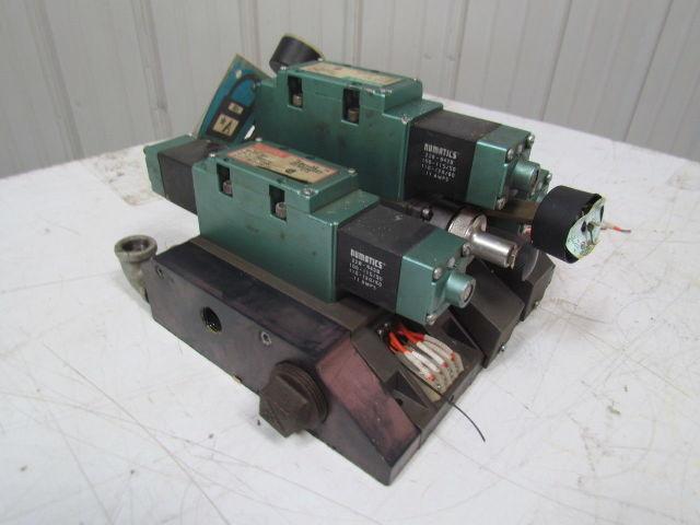 Numatics 123SA400R manifold block assembly w/3 solenoid valves & regulator