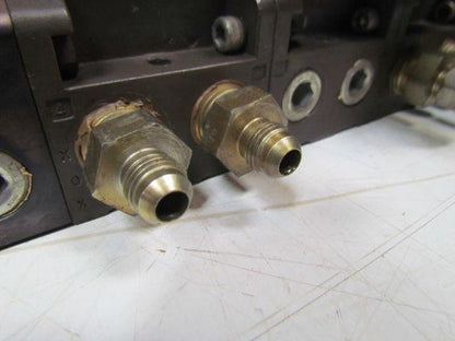 Numatics 123SA400R manifold block assembly w/3 solenoid valves & regulator