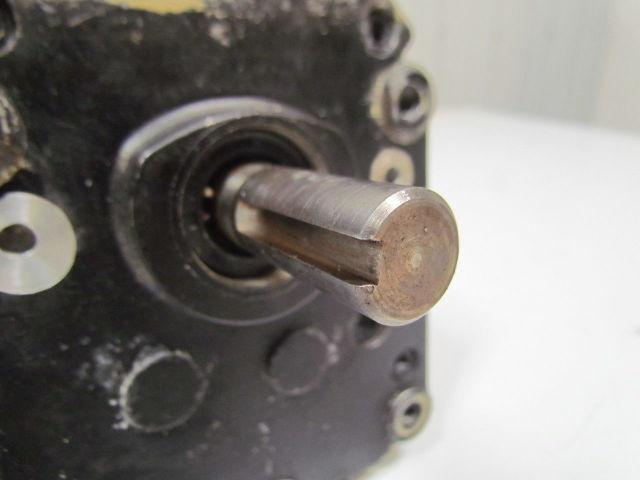 3318-104-28DP Gear Servo motor 90VDC 1.5amp .125HP 64RPM