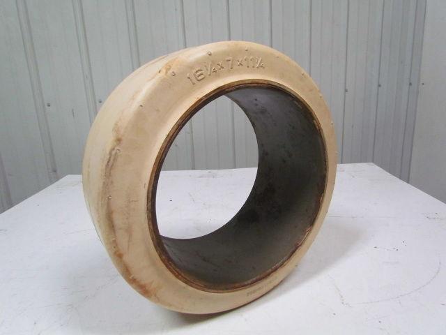 ITL 16-1/4"x7"x11-1/4" white smooth non-Marking press on forklift tire wheel