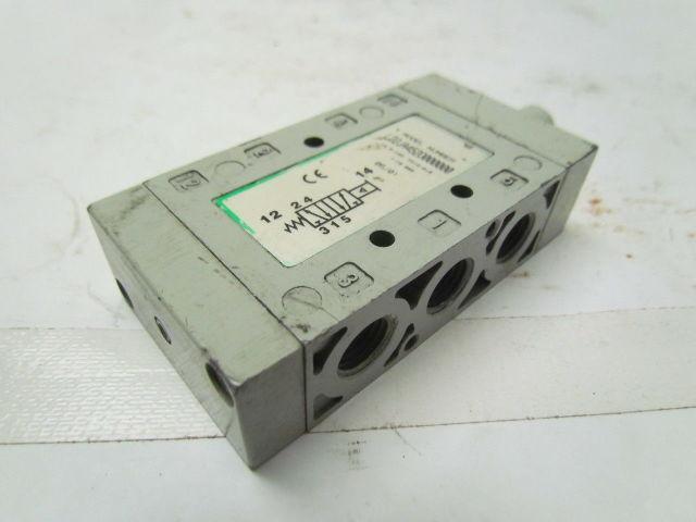 Numatics L22JA452O000000 L2 pilot Valve w/flush non-locking override 1/4"NPTF