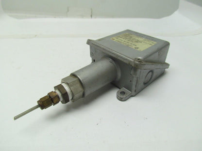 United Electric H100-194 Pneumatic pressure switch 200-1700psi range