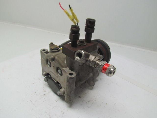Ford X54H-19D629-AD RFX54H-190647-AB A/C compressor w/cluch