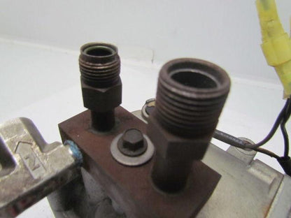 Ford X54H-19D629-AD RFX54H-190647-AB A/C compressor w/cluch