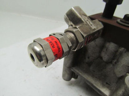 Ford X54H-19D629-AD RFX54H-190647-AB A/C compressor w/cluch