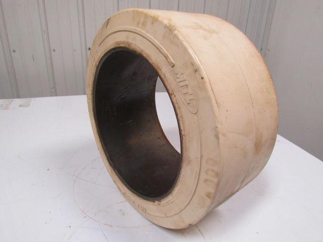 MITL MPC2 18"x8"x12-1/8" white smooth non-marking press on forklift tire wheel