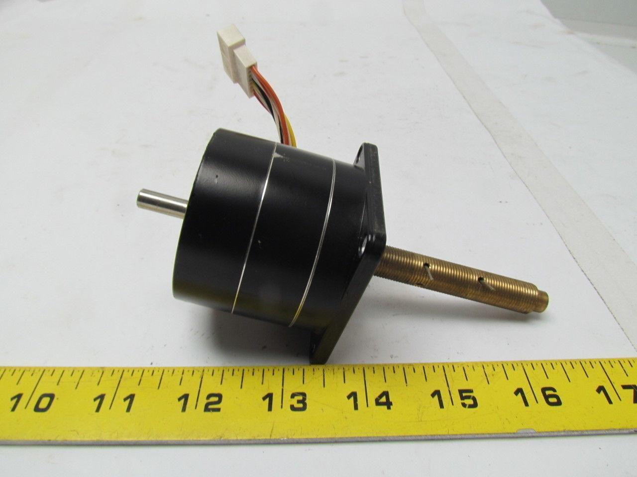 Oriental Motor C4563-9212 Vexta stepping motor 2PH 0.9/step 1.4VDC 3.8A