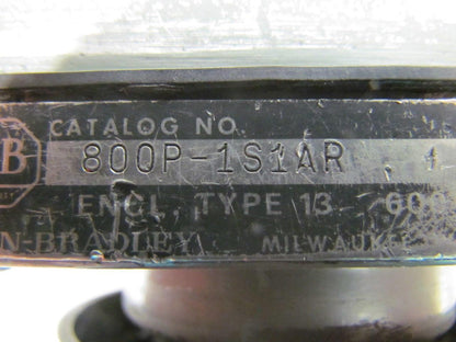 Allen Bradley 800P-1S1AR Ser C Stop switch type 13 600V Max
