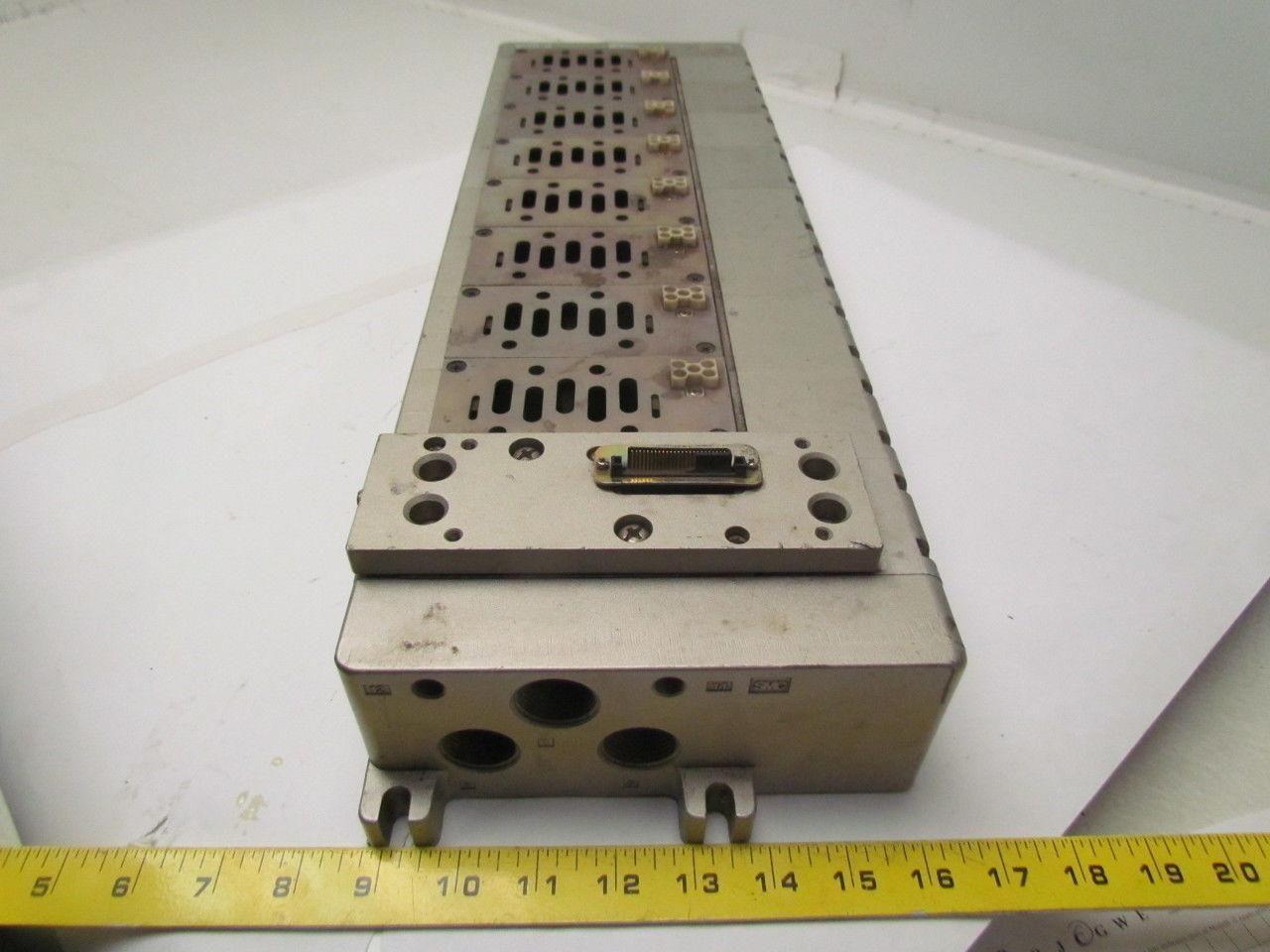 SMC VV829-04S-SUQW06BT-W1 Pneumatic valve manifold block 3/4"NPT ports 8 station