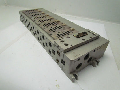 SMC VV829-04S-SUQW06BT-W1 Pneumatic valve manifold block 3/4"NPT ports 8 station