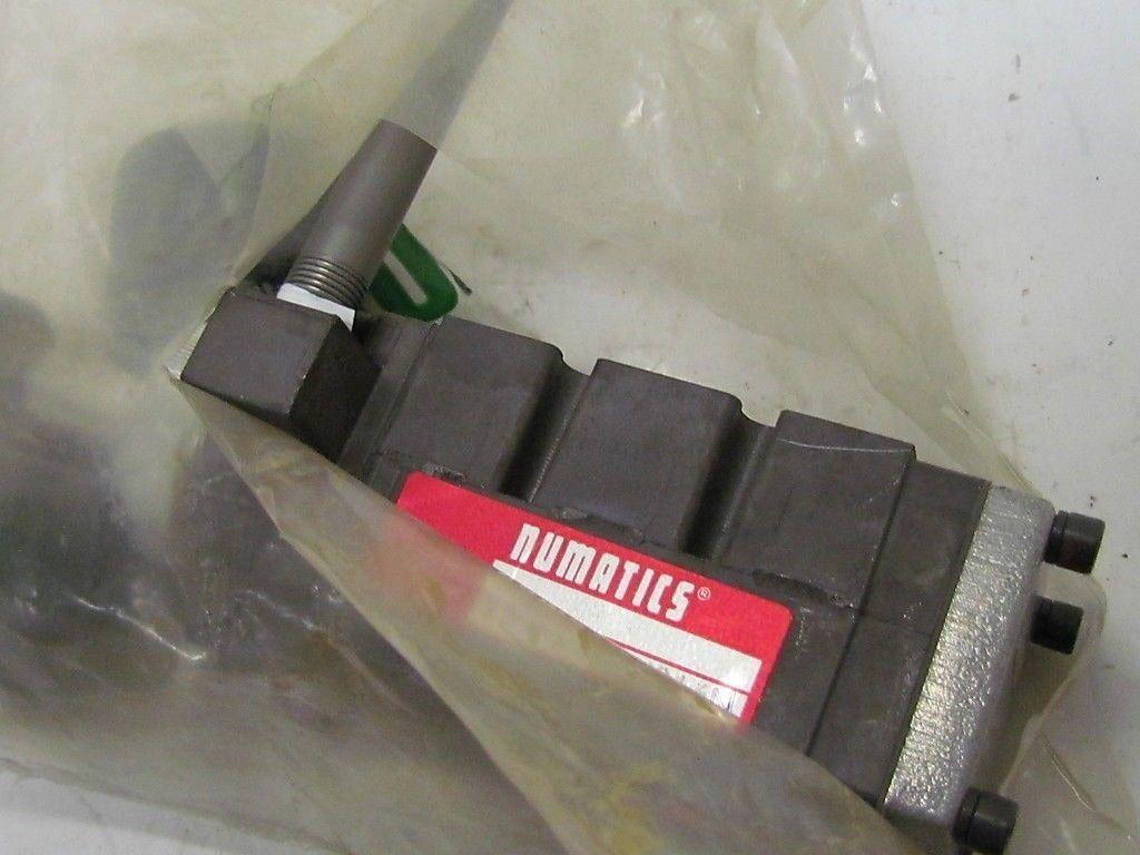 Numatics 152RD100J016N Pneumatic Pressure Regulator