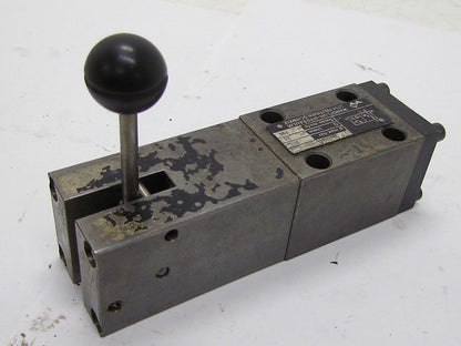 Wundfluh-Hydraulik AH32060L-52017 Hydraulic Valve Hand Lever