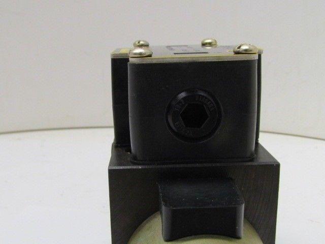 Parker D3W4CNJK5730XB027 24vdc Hydraulic Directional Control Valve