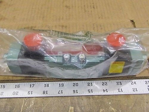 Numatics 122SS400S Solenoid 120vac Valve NEW