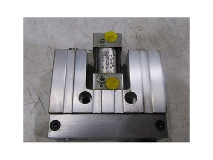 PHD Slide Cylinder SDD23X1/4-J2-J6-PB 525545-01 806 NEW