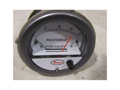 Dwyer Photohelic Pressure Switch 3000 Series 3220-SRH-HP 0-20 psi NIB