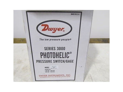 Dwyer Photohelic Pressure Switch 3000 Series 3220-SRH-HP 0-20 psi NIB