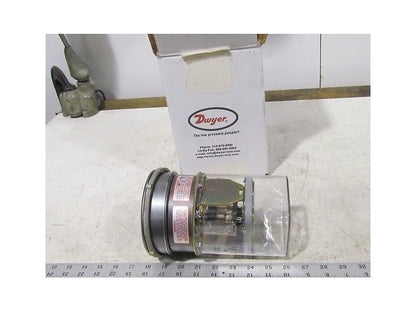 Dwyer Photohelic Pressure Switch 3000 Series 3220-SRH-HP 0-20 psi NIB