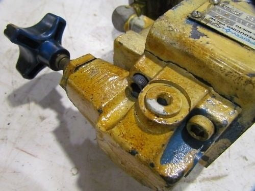 Sperry Vickers XCG-08 1B 30 Reducing Valve 0-1000 psi