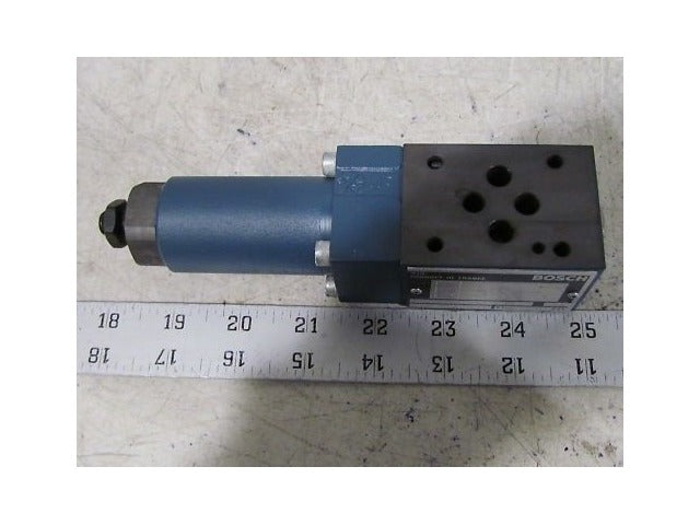 Bosch 9 810 151 079 Pressure Reducing Valve NIB