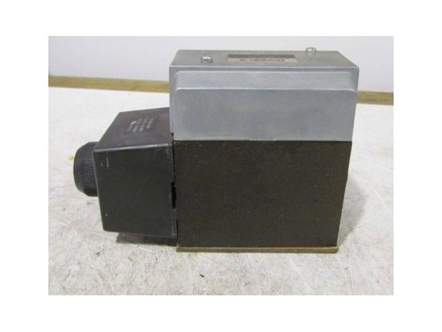 Vickers Double A QJF 5 FF 10A3 525775 Solenoid Valve