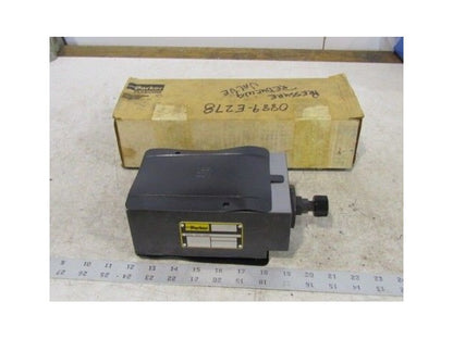 Parker PRM6PA17K-33 Pressure Reducing Valve NEW in Box