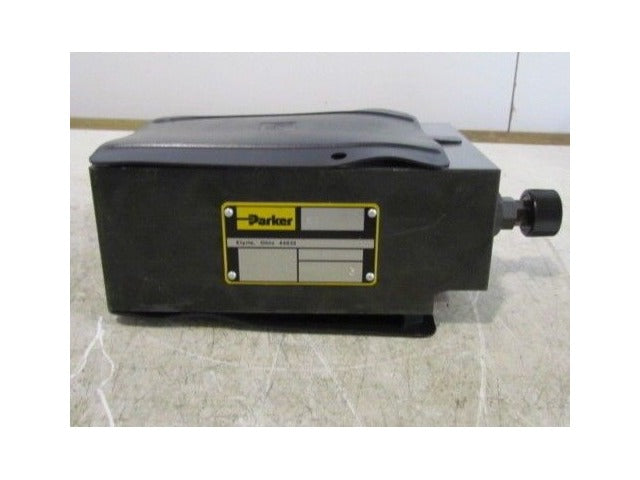 Parker PRM6PA17K-33 Pressure Reducing Valve NEW in Box