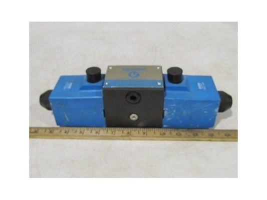 Vickers Pilot Valve 02-119461 DG454 O16C U H 60