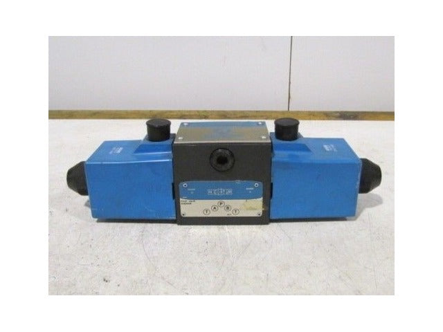 Vickers Pilot Valve 02-119461 DG454 O16C U H 60