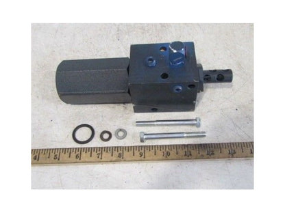 Farval TP12-1 Cleveland Gear Lubricator Valve Pump 121