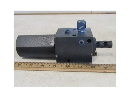 Farval TP12-1 Cleveland Gear Lubricator Valve Pump 121